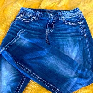 Like New Miss Me Jeans size 27L/29W.
